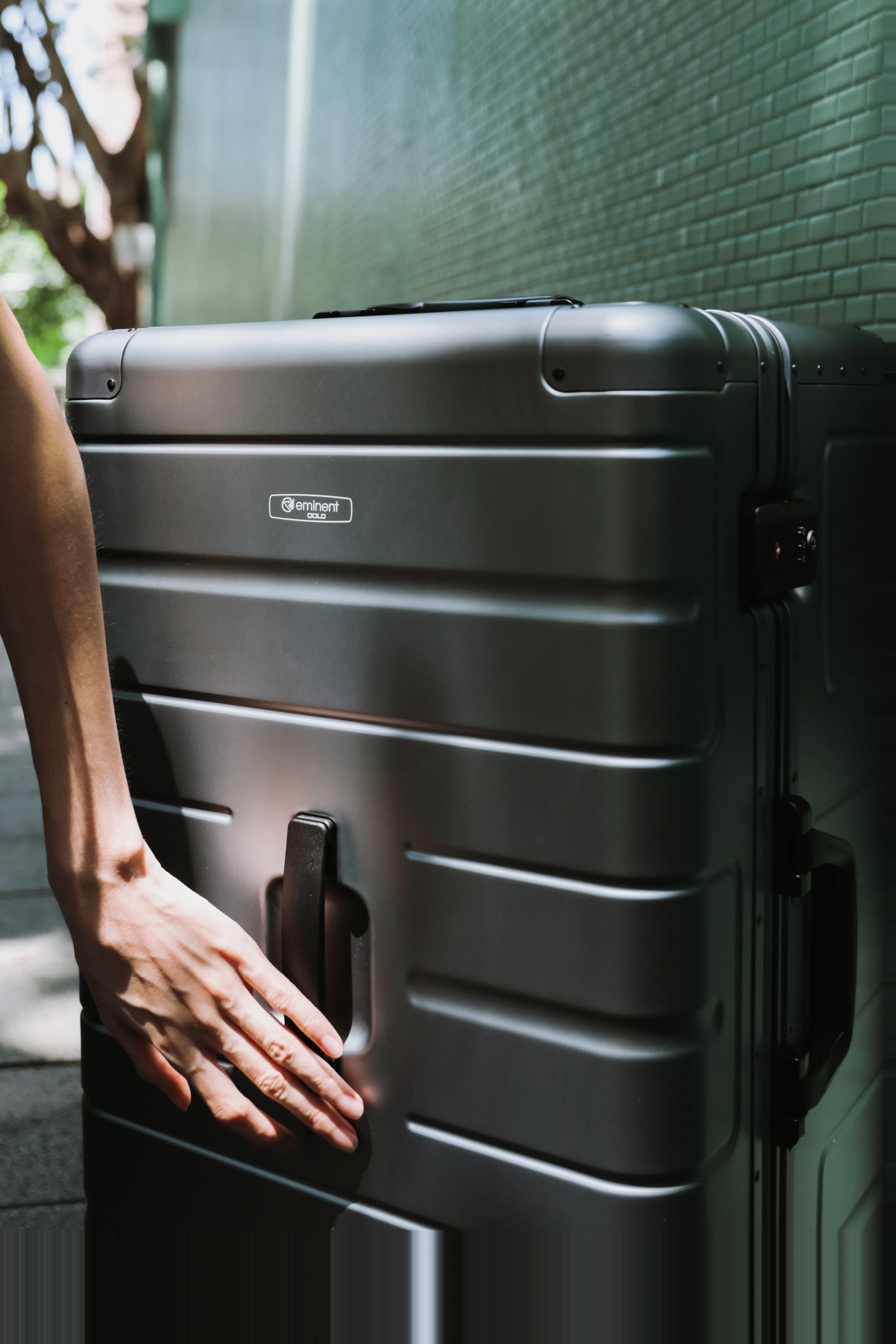 Athens - Trunk / Black Aluminum - Image 7